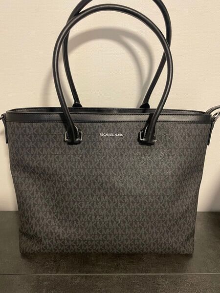 マイケルコース MICHAEL KORS トートバッグ ブラック グレー ビジネスバッグ 大容量