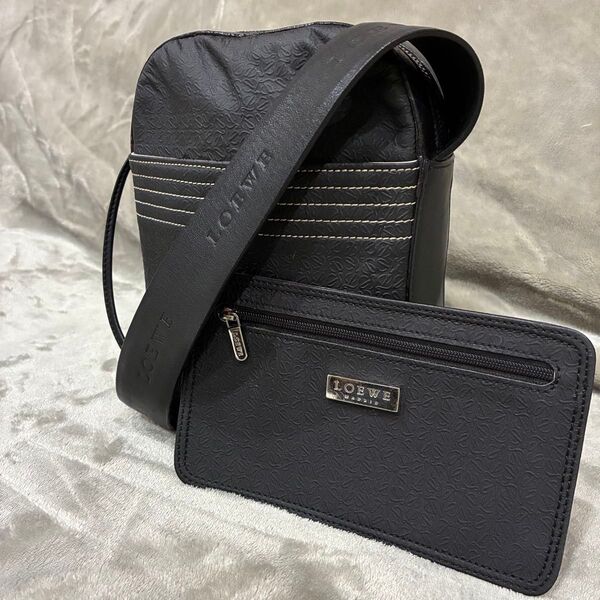 ロエベ LOEWE ショルダーバッグ カメラバッグ クロスボディ リピートアナグラム レザー ミニバッグ付 ブラック ロゴ型押し