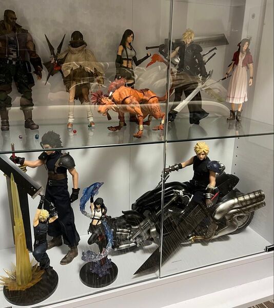 ファイナルファンタジー7 フィギュア