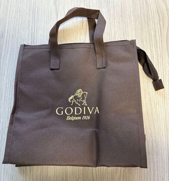 GODIVA ゴディバ 保冷バッグ バニティバッグ 花柄 クーラー トート 1点