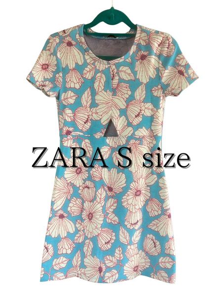 ZARA 花柄 ミニワンピース S 総柄 肌見せ ザラ レディース 夏 水色 ワンピース 半袖 花柄 半袖ワンピース