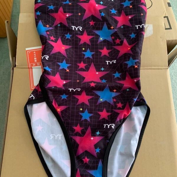 美品 TYR 競泳水着 150サイズ