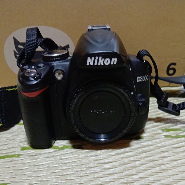 Nikon デジタル一眼レフカメラ D3000 レンズキット 18-55mm VR