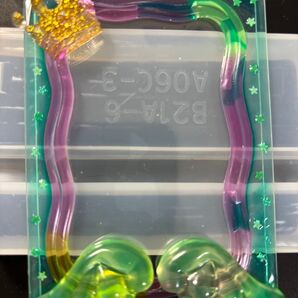 トレカケースレジン王冠と羽根