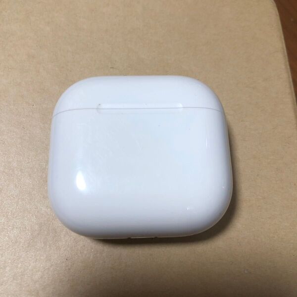 Apple AirPods 第4世代 ANC 充電ケース アクティブノイズキャンセリング搭載モデル)