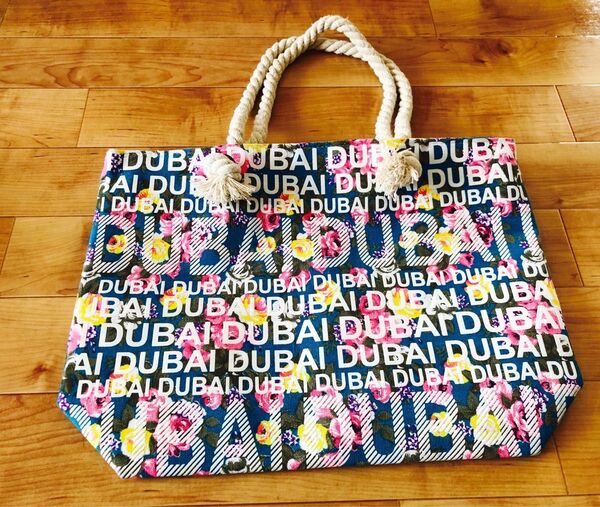 最終値下げ 500円引きクーポンあり ドバイにて購入 トートバッグ 新品未使用 Dubaiロゴ入り ドバイ限定品