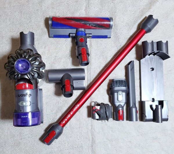 dyson 掃除機 SV10K