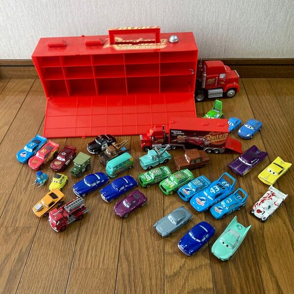 カーズ トミカ ミニカー まとめ売り 収納ケースにもなります