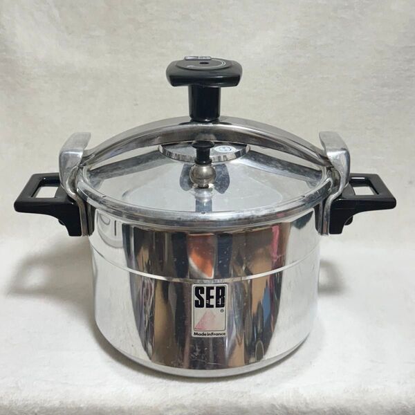 フランス製 SEB アルミニウム 圧力鍋 中型 6L 業務用 家庭用