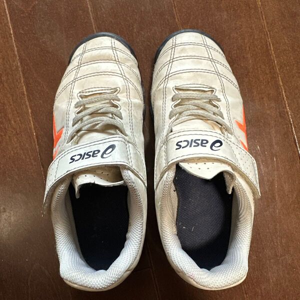 ASICS JUNIOLE サッカーシューズ ホワイト/オレンジ キッズ18cm