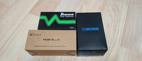 BOSS BD-2、Ibanez TS9、CAJ HUB6