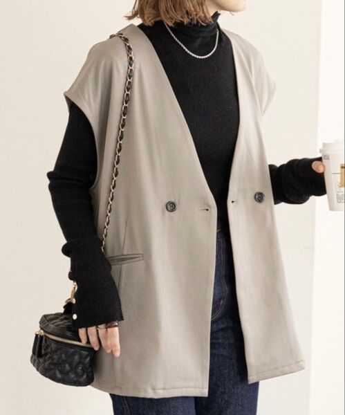 Discort【WEB限定】ミドルベスト ノーカラージレ ダブルボタン ベージュ ジレ ベスト