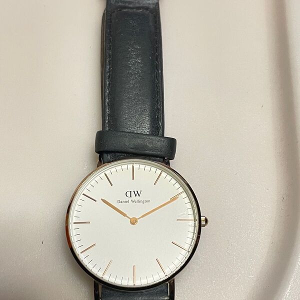腕時計 DW water resistant 3ATM Daniel Wellington ダニエルウェリントン クォーツ メンズ