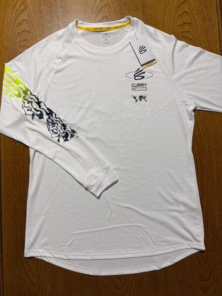 アンダーアーマー UNDER ARMOUR バスケットボール 長袖Tシャツ 1388346 ステフィン・カリーコレクション XL