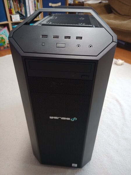 i5 10400 簡易水冷クーラー m.2 SSD256 メモリ16GB 700w電源