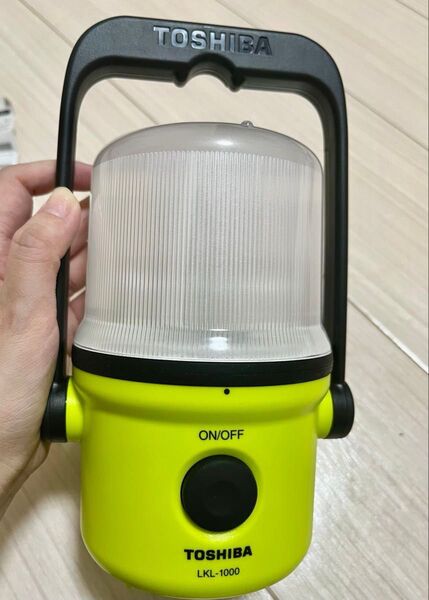 TOSHIBA 乾電池式LEDランタン LKL-1000グリーン/防災、アウトドア