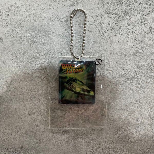 BACK TO THE FUTURE バックトゥーザヒューチャー ユニバーサルスタジオジャパン キーホルダー 未使用品