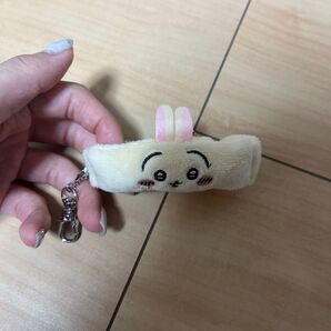 ちいかわ リストバンドキーホルダー うさぎ
