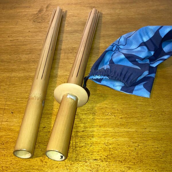竹細工 竹製 2本セット小太刀の二本セットです。剣道部での練習用にいかがですか。小太刀は貴重な昭和時代の名品です。送料込み