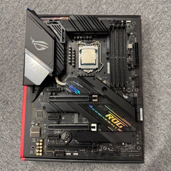ASUS ROG STRIX Z490-F GAMING + Core i9 11900F