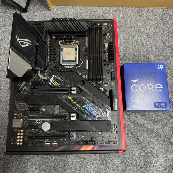 ASUS ROG STRIX Z490-F GAMING + Core i9 11900F