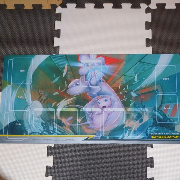 【中古品】ポケモンカードゲーム ラバープレイマット ミュウツー&ミュウ TAG TEAM GX