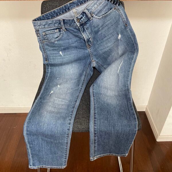 GU デニムパンツ ダメージ加工 ブルー系
