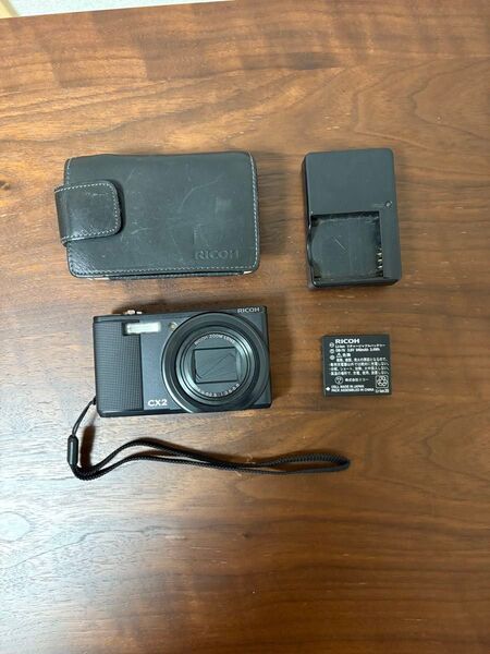 RICOH CX2 コンパクトデジタルカメラ 純正ケース付き 動作確認済み