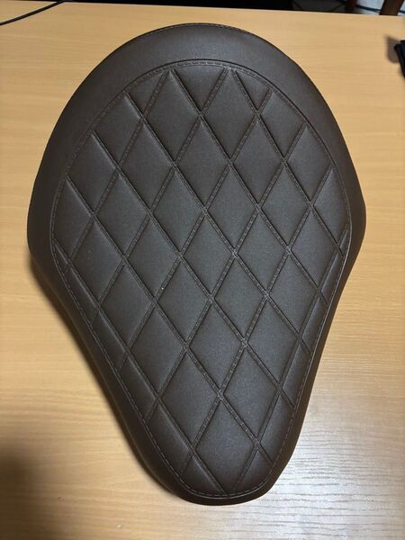 バイク ソロシート ブラウン ダイヤモンドステッチ 合皮