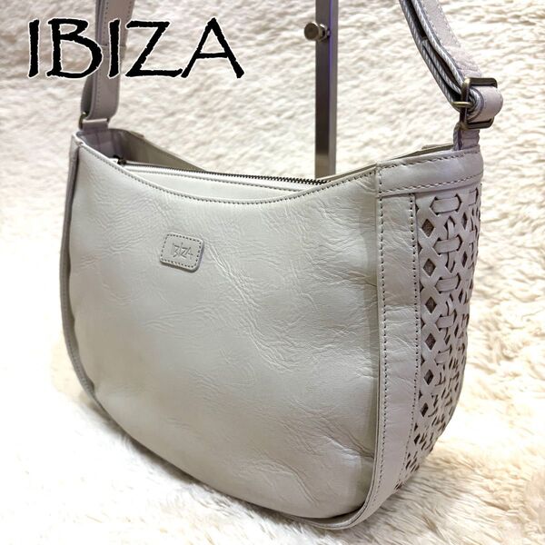 希少 IBIZA イビサ アルテ カットワーク ショルダーバッグ レザー 編み込み 斜め掛け クロスボディ アイボリー