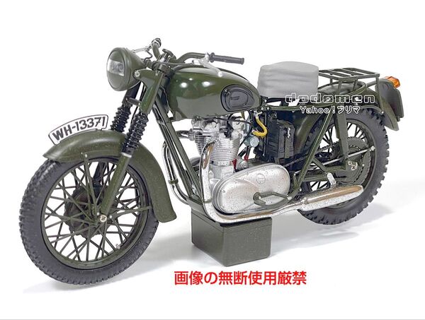 1/12 1/12 CORGI コーギー トライアンフ TR6 トロフィー 映画「大脱走」バージョン