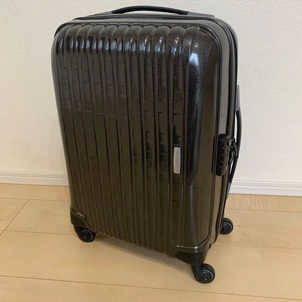 サムソナイト超軽量クロノライト chronolite55機内持込サイズ