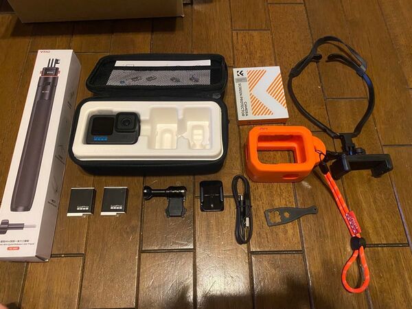 GoPro HERO11 BLACK 本体 +エンデューロバッテリー2個、その他未使用アクセサリー類多数セット