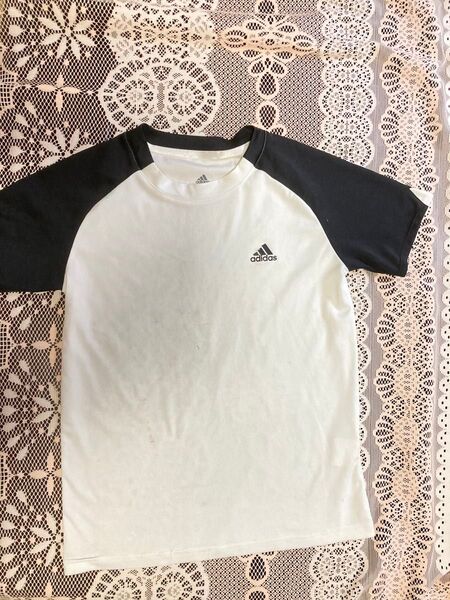adidas アディダス Tシャツ 140cm アディダス
