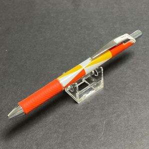 ノック式エナージェル 限定ネコ柄 0.3mm アビシニアン BLN73C5-A