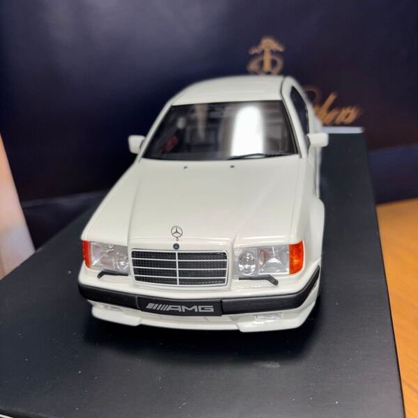 メルセデスベンツ AMG 300CE 1/18 モデルカー