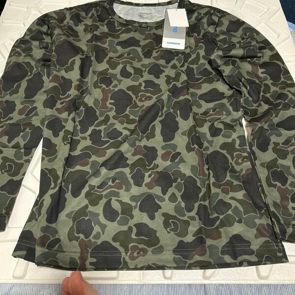 新品 未使用 シマノ Tシャツ (長袖) SH-095T カーキダックカモ M サイズ 鯛ラバ イカメタル タイラバ