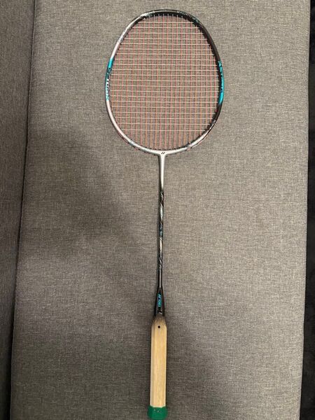 バドミントンラケット ASTROX88S PRO(新型)4UG5
