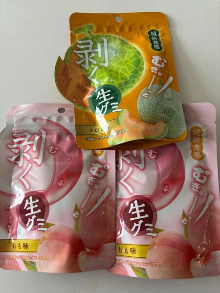 超新食感!むぎゅーっと生グミ(剥く生グミ) メロン ピーチ 計3個セット