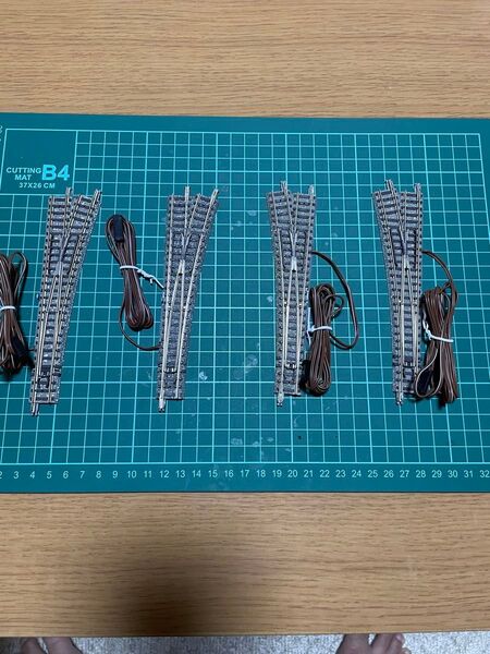トミックス電動ポイント左右2セット4本
