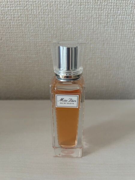 ミスディオール オードゥトワレ ローラーパール 20ml