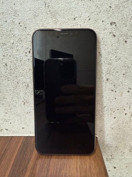 iPhone 11 Pro 256GB ゴールド NWC92J/A バッテリー83% 望遠カメラひびあり
