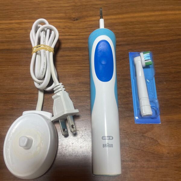 Oral-B Braun 電動歯ブラシ 本体+替えブラシ1個