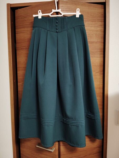 axes femme クラシカルスカート
