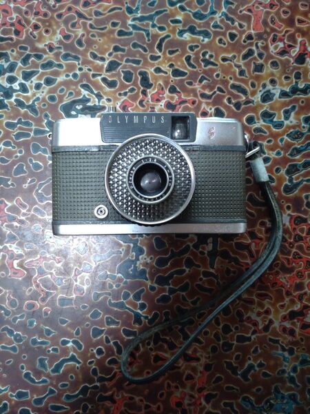 【レトロ品】OLYMPUS PEN-EE レトロカメラ