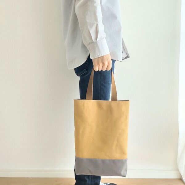 帆布生地のキャメル×グレー A4トートバッグ/ハンドメイド