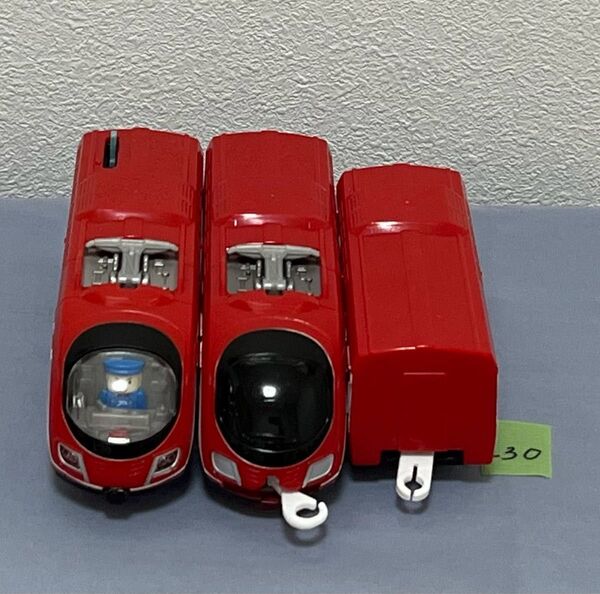 現状品【230】プラレール 車両 レッドフライナー