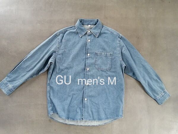 GU ジーユー 長袖シャツ メンズM ウォッシュドシャツ(デニム)ブルー