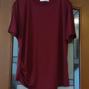 ドゥクラッセ UVスラブ パイピング ボードネックカットソー バーガンディ L