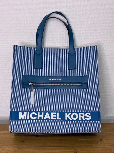 MICHAEL CORSマイケルコース キャンパスXレザー総柄2WAYショルダー トートバック